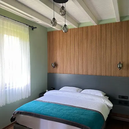 Azur Hotel