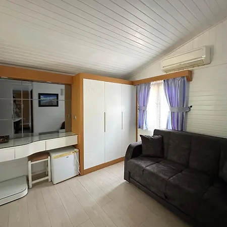 Azur Hotel Çıralı
